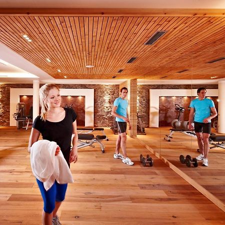 Hotel Berghof Crystal Spa & Sports Тукс Экстерьер фото