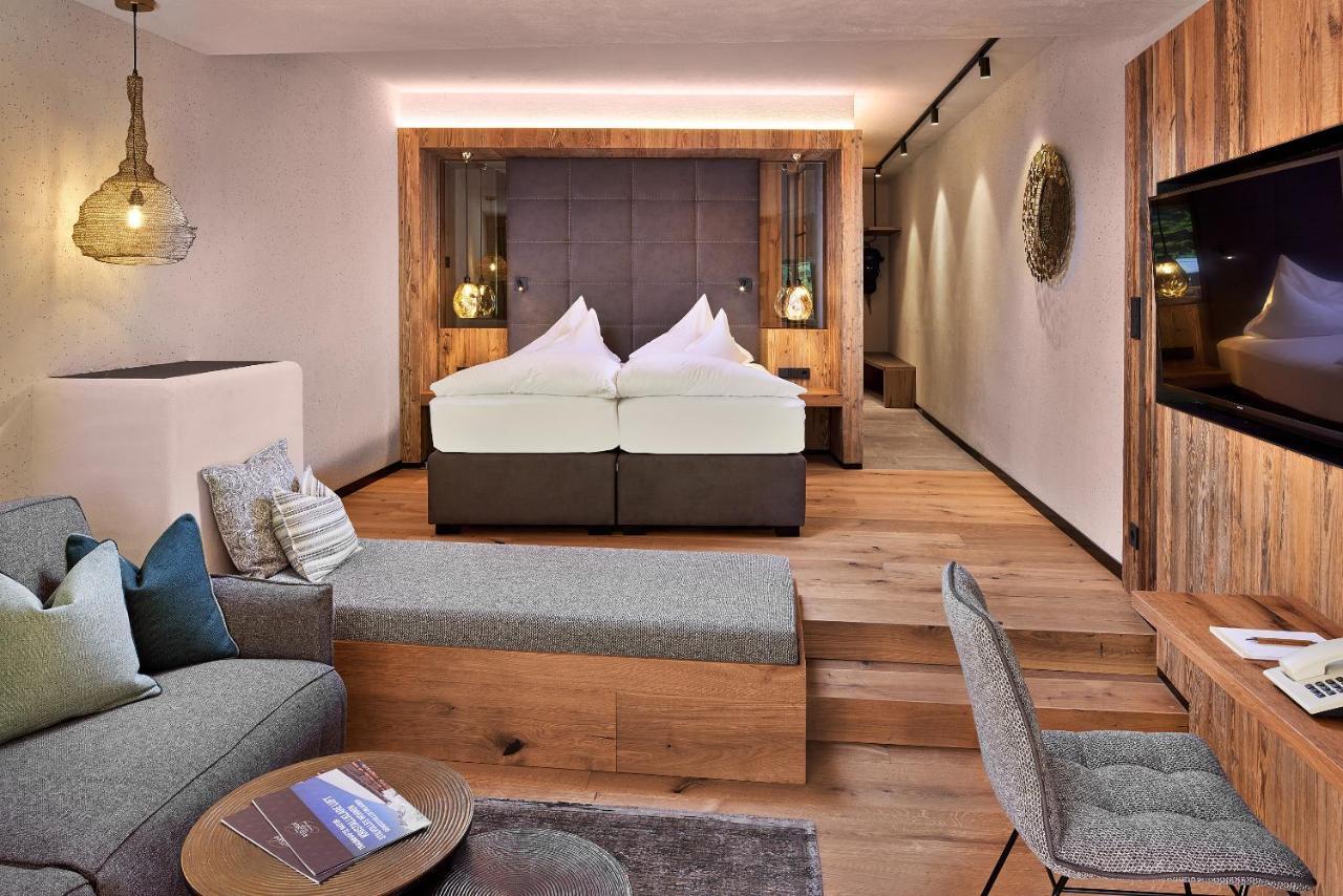 Hotel Berghof Crystal Spa & Sports Тукс Экстерьер фото