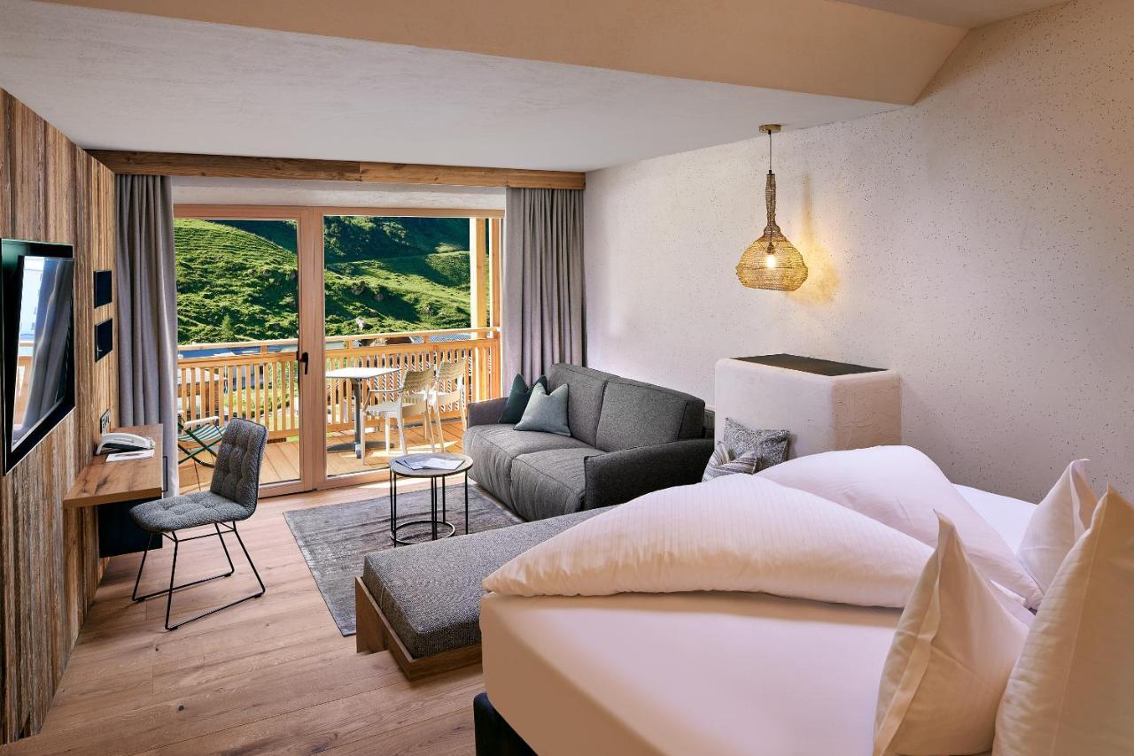 Hotel Berghof Crystal Spa & Sports Тукс Экстерьер фото