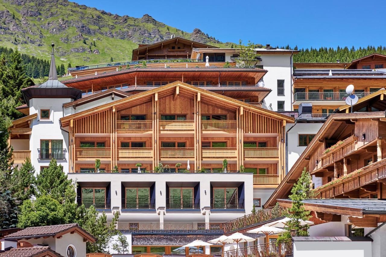 Hotel Berghof Crystal Spa & Sports Тукс Экстерьер фото