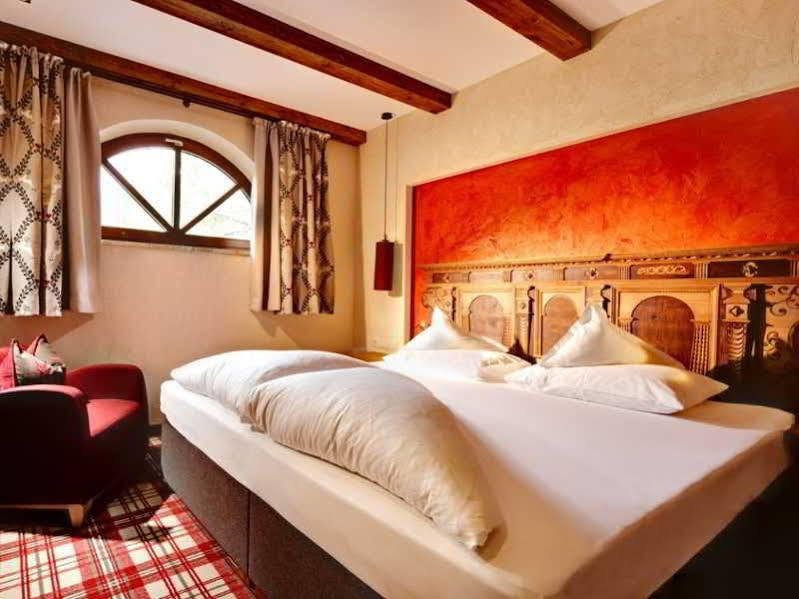Hotel Berghof Crystal Spa & Sports Тукс Экстерьер фото