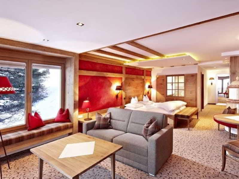 Hotel Berghof Crystal Spa & Sports Тукс Экстерьер фото